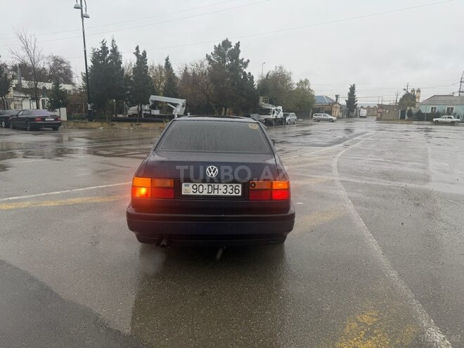 Volkswagen Vento 1994, 324,000 km - 1.8 l - Sumqayıt