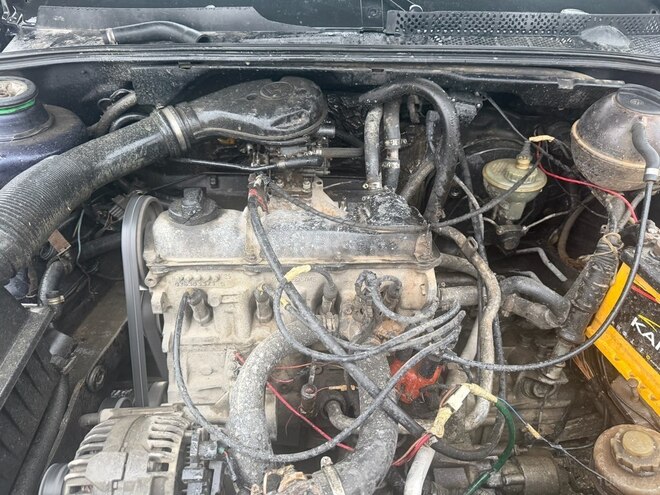Volkswagen Vento 1994, 324,000 km - 1.8 l - Sumqayıt