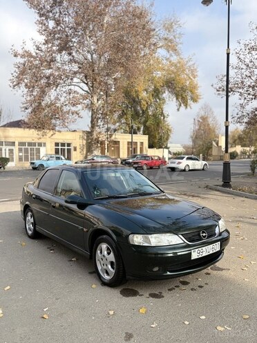 Opel Vectra 2000, 111,111 km - 1.8 l - Qazax