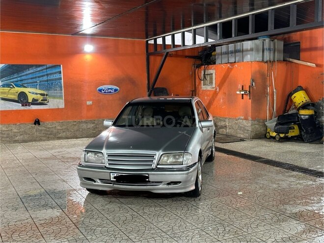 Mercedes C 240 1997, 380,000 km - 2.4 l - Sumqayıt
