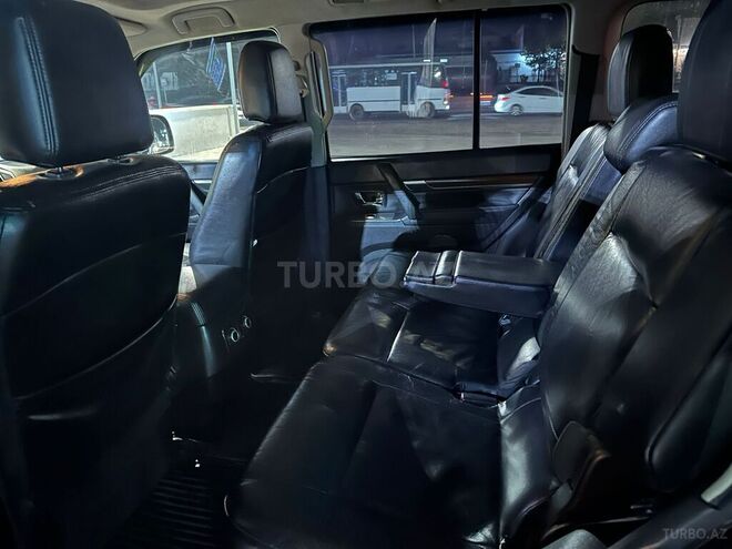 Mitsubishi Pajero 2007, 310,000 km - 3.0 l - Xırdalan