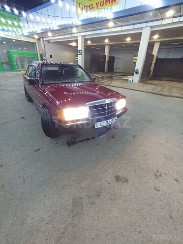 Mercedes 190 1986, 450,000 km - 2.0 l - Lənkəran