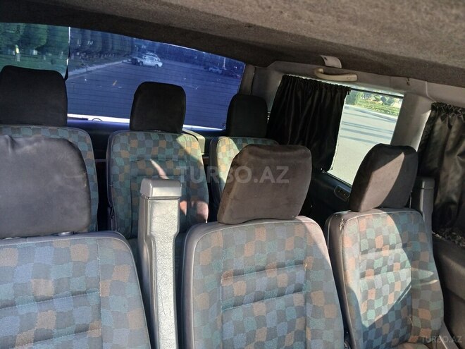 Mercedes  1999, 258,431 km - 2.1 l - Gəncə