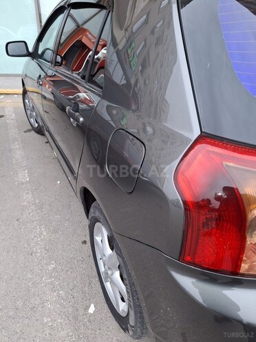Toyota Corolla 2006, 290,000 km - 1.4 l - Sumqayıt