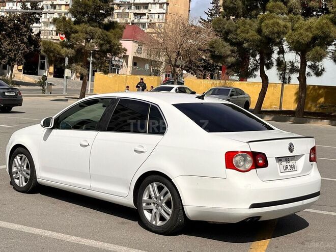 Volkswagen Jetta-3