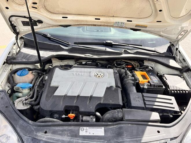 Volkswagen Jetta-6