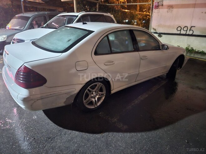 Mercedes E 200 2004, 420,000 km - 2.2 l - Bakı