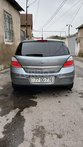 Opel Astra 2004, 215,000 km - 1.4 l - Bakı
