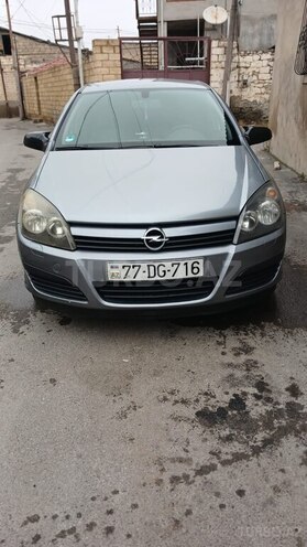Opel Astra 2004, 215,000 km - 1.4 l - Bakı