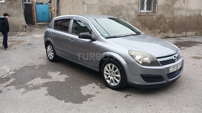 Opel Astra 2004, 215,000 km - 1.4 l - Bakı