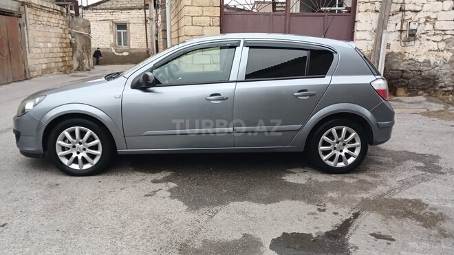 Opel Astra 2004, 215,000 km - 1.4 l - Bakı