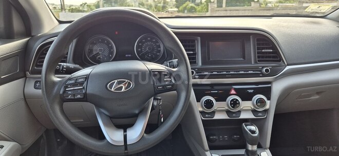 Hyundai Elantra 2019, 143,232 km - 2.0 л - Bakı