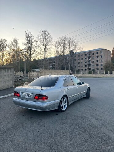 Mercedes E 320 2001, 316,000 km - 3.2 l - Gəncə