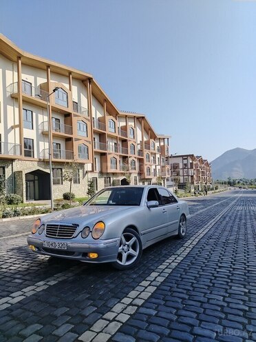 Mercedes E 320 2001, 316,000 km - 3.2 l - Gəncə