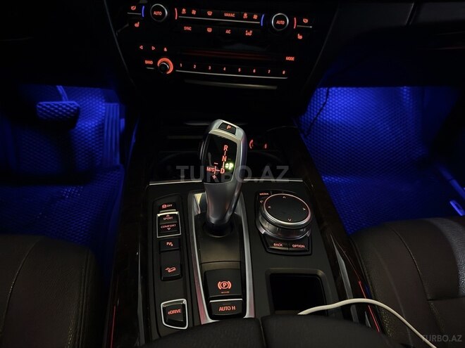 BMW X5 2017, 175,000 km - 2.0 l - Bakı