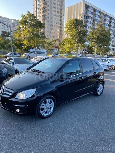 Mercedes B 180 2011, 104,000 km - 1.7 l - Bakı