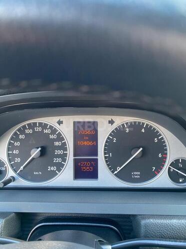 Mercedes B 180 2011, 104,000 km - 1.7 l - Bakı