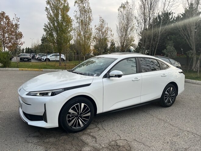 Changan Qiyuan A05 2024, 9,000 km - 1.5 l - Bakı