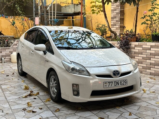 Toyota Prius 2011, 285,792 km - 1.8 l - Bakı