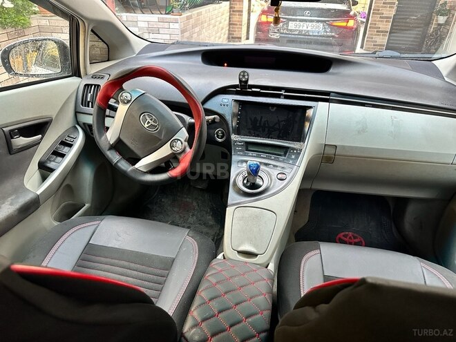 Toyota Prius 2011, 285,792 km - 1.8 l - Bakı