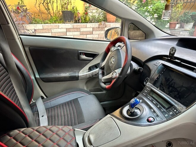 Toyota Prius 2011, 285,792 km - 1.8 l - Bakı