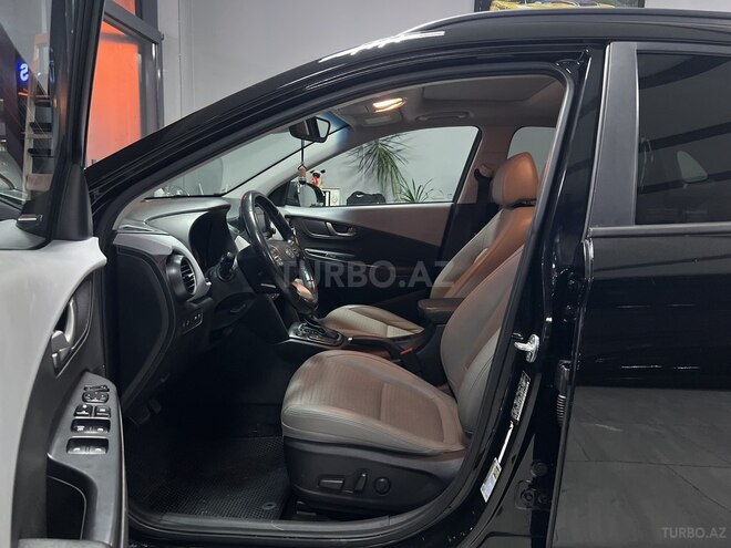 Hyundai Kona-14
