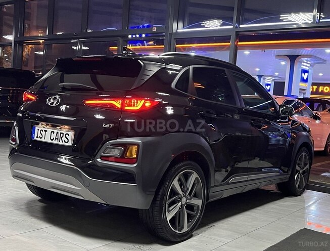 Hyundai Kona-8