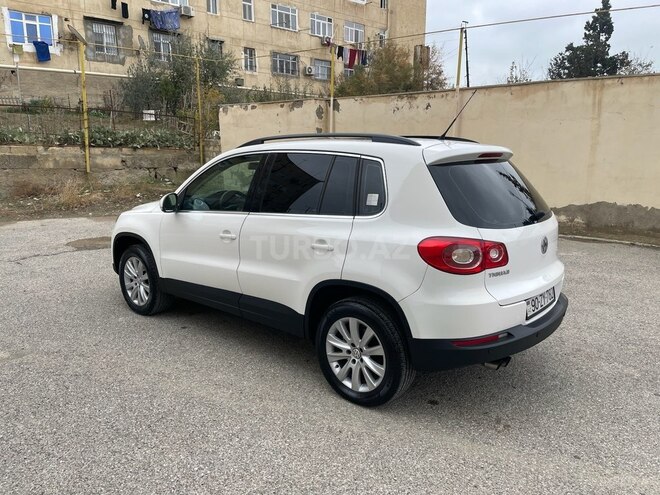 Volkswagen Tiguan 2009, 205,000 km - 2.0 l - Bakı