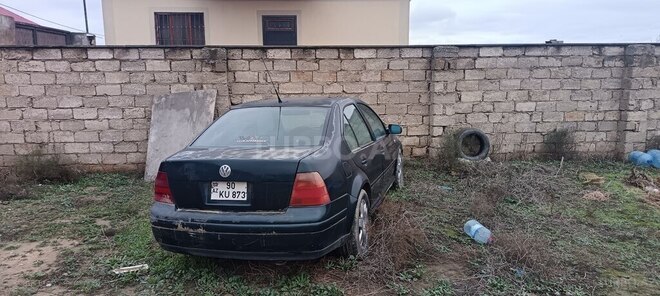 Volkswagen Jetta-4