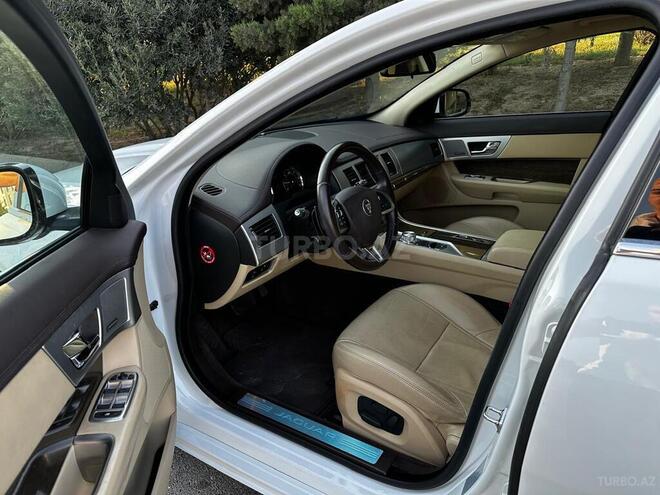 Jaguar XF 2015, 86,000 km - 2.2 l - Bakı