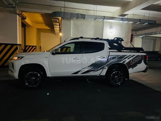 Mitsubishi L200 2023, 47,000 km - 2.4 l - Bakı