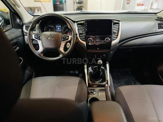 Mitsubishi L200 2023, 47,000 km - 2.4 l - Bakı