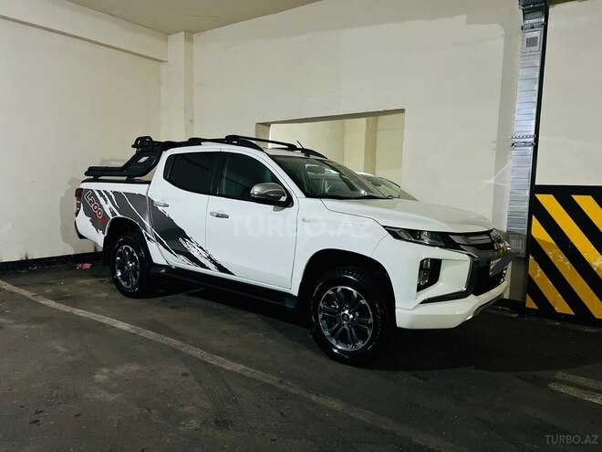 Mitsubishi L200 2023, 47,000 km - 2.4 l - Bakı