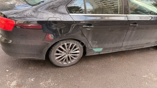Volkswagen Jetta 2011, 366,930 km - 2.5 l - Bakı