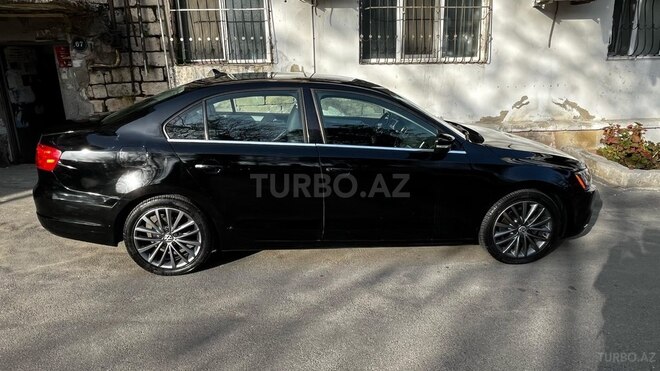 Volkswagen Jetta 2011, 366,930 km - 2.5 l - Bakı