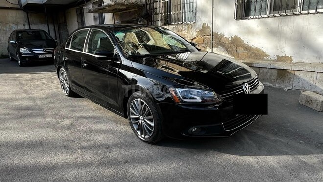 Volkswagen Jetta 2011, 366,930 km - 2.5 l - Bakı