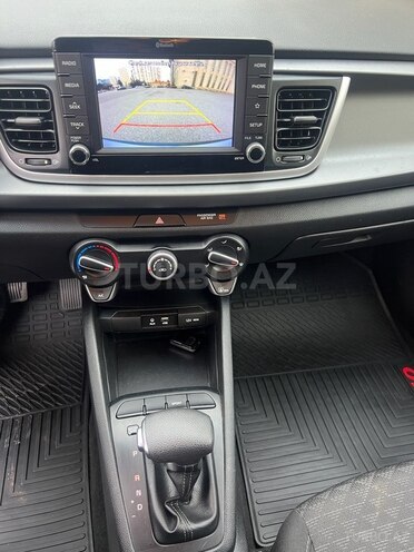Kia Rio 2018, 141,500 km - 1.6 l - Bakı