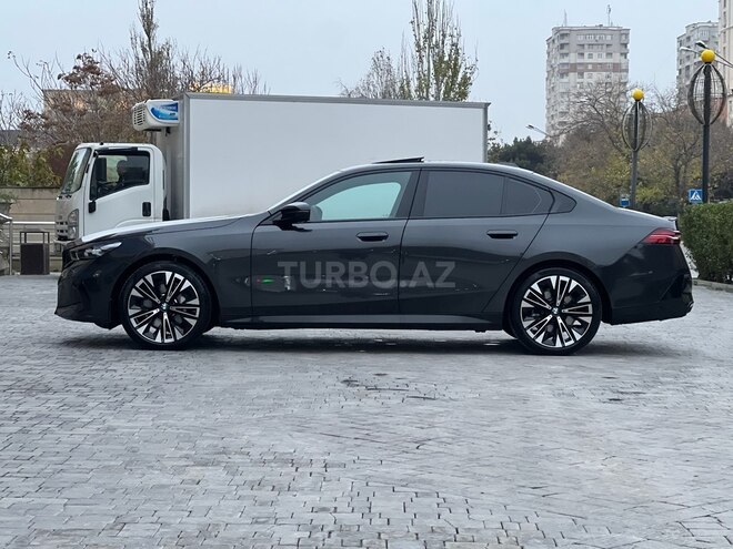 BMW 530 2024, 5,000 km - 2.0 l - Bakı