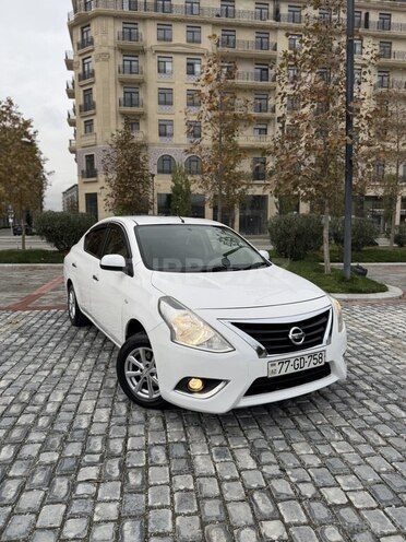 Nissan Sunny 2014, 256,975 km - 1.5 l - Bakı