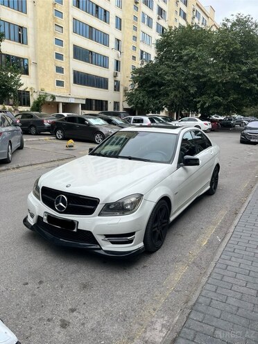Mercedes C 250 2007, 198,000 km - 2.5 l - Bakı