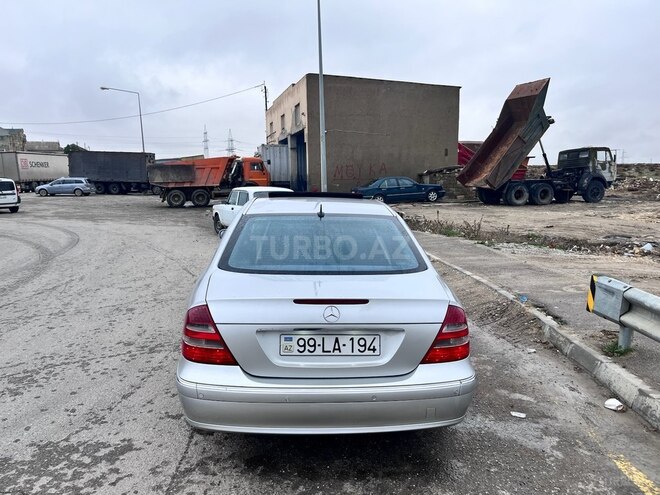 Mercedes E 320 2002, 282,813 km - 3.2 l - Bakı