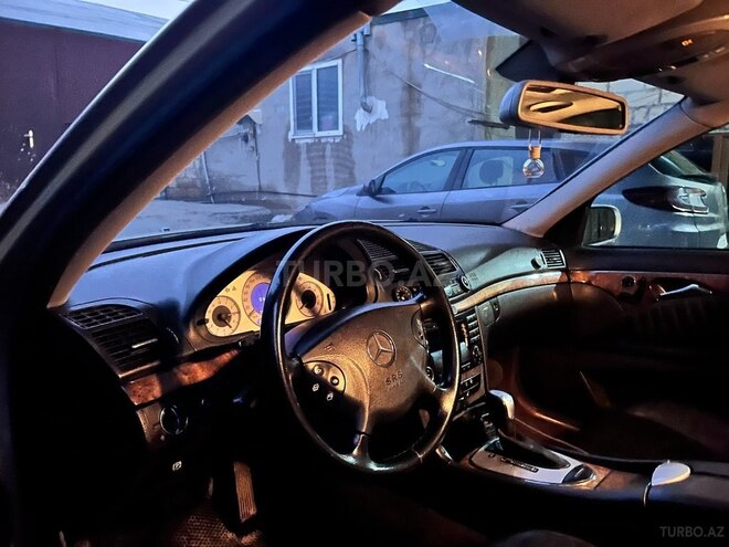 Mercedes E 320 2002, 282,813 km - 3.2 l - Bakı