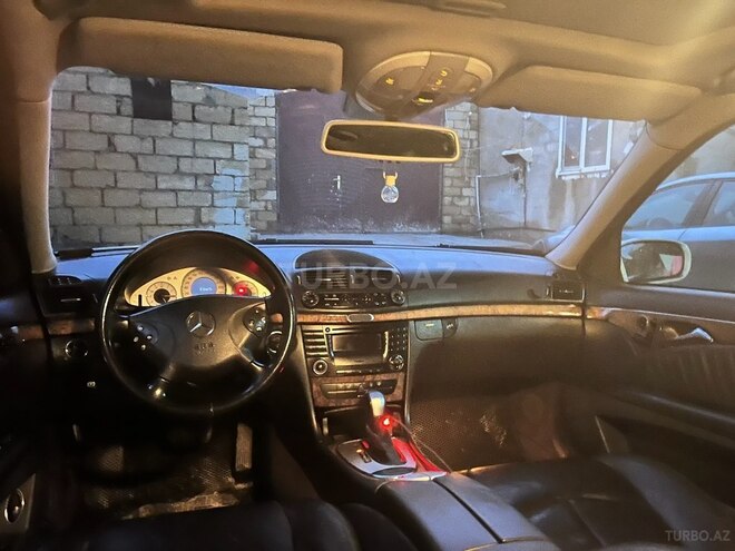 Mercedes E 320 2002, 282,813 km - 3.2 l - Bakı