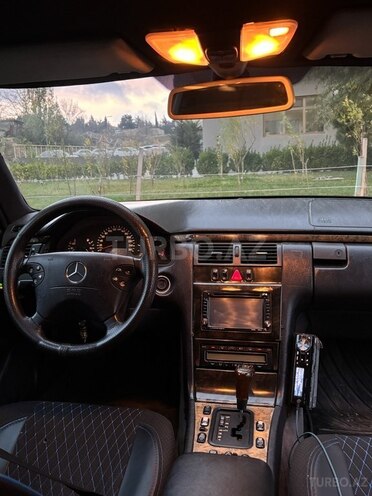 Mercedes E 300 1998, 345,000 km - 3.0 l - Bakı