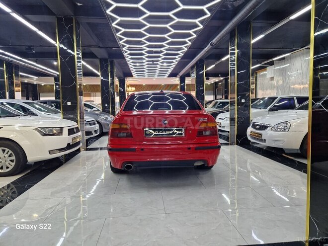 BMW 528-6