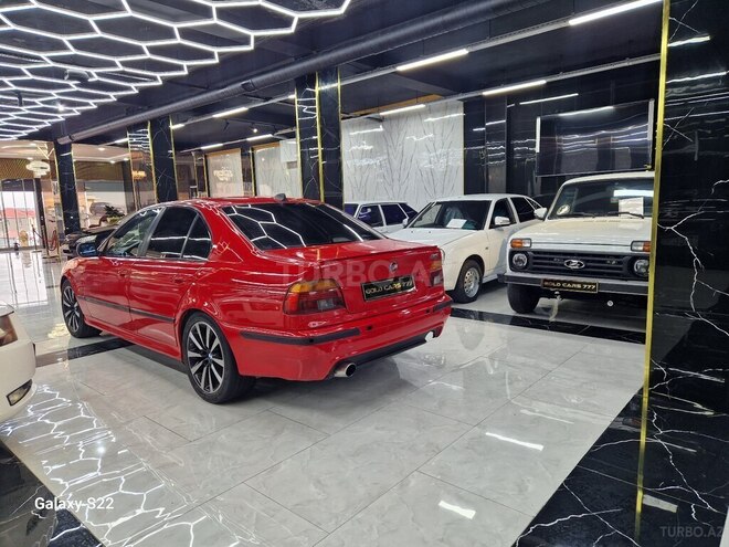 BMW 528-10