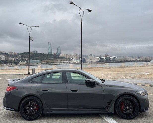 BMW i4 2023, 40,000 km - 0.0 л - Bakı