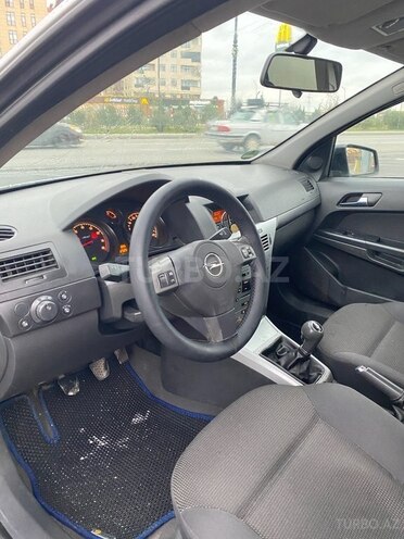 Opel Astra 2009, 275,000 km - 1.4 l - Bakı