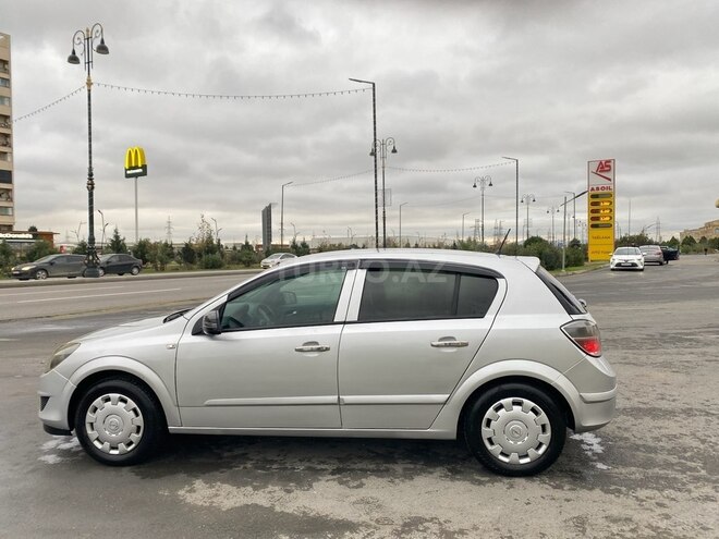 Opel Astra 2009, 275,000 km - 1.4 l - Bakı