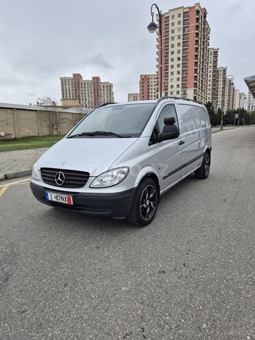 Mercedes Vito-1